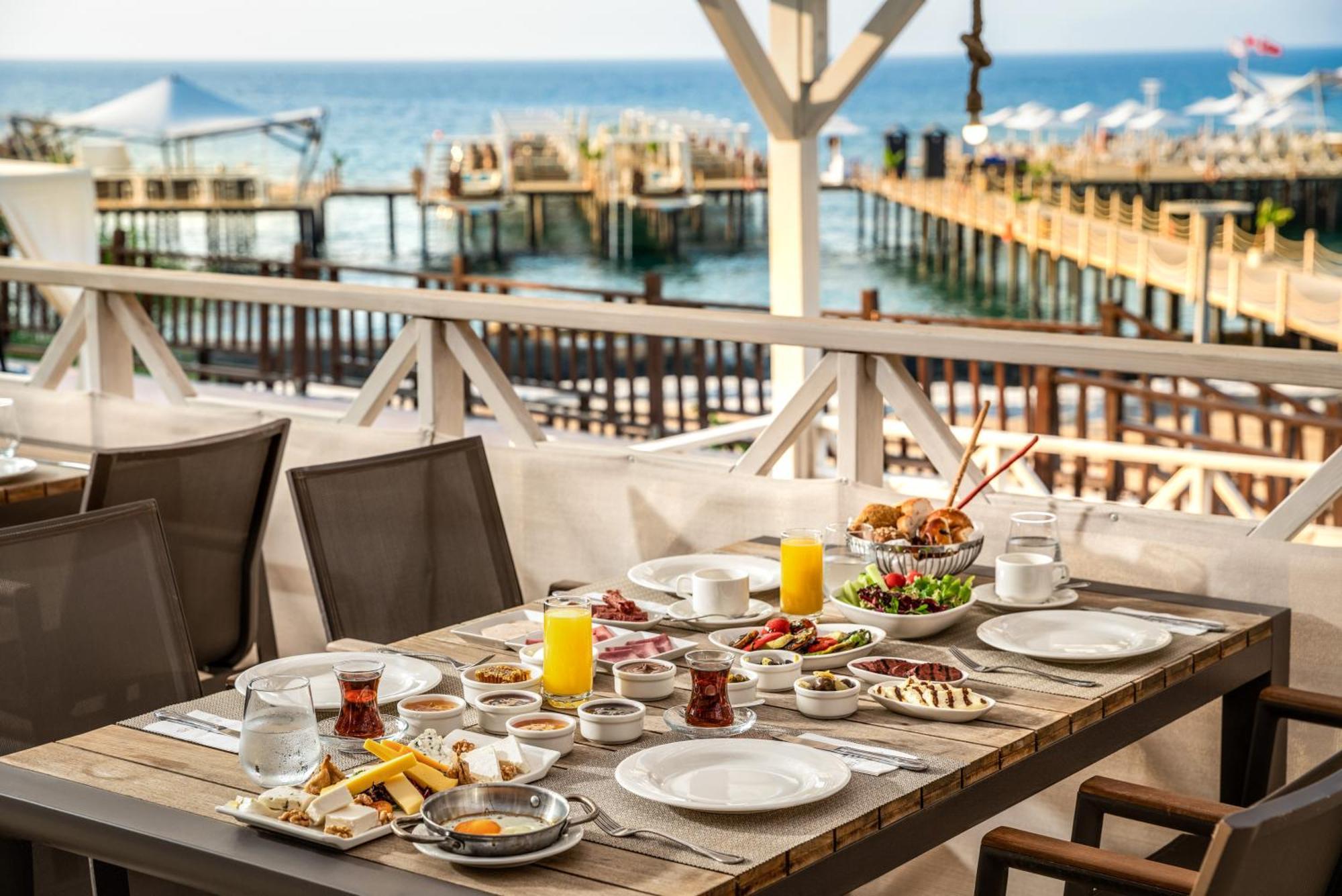 Elexus Hotel Resort & Spa & Casino Klepini Екстериор снимка